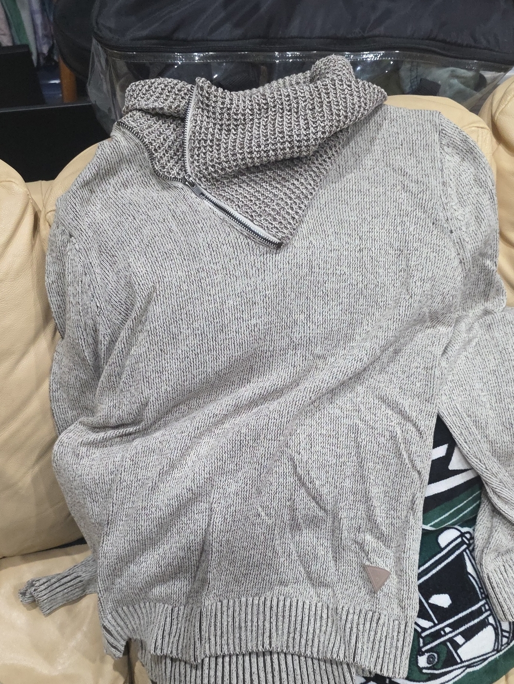 Guess Men's Heather Gray Zip Funnel-Neck Sweater